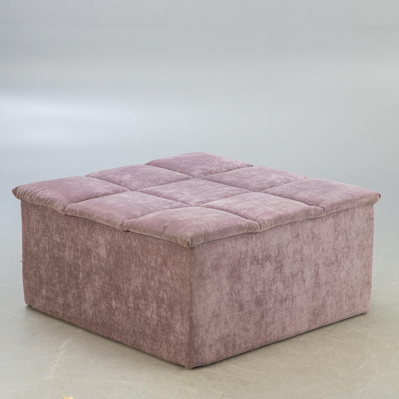 Schaumstoff Lübke, 1 Modul / Hocker 'Quattro'.