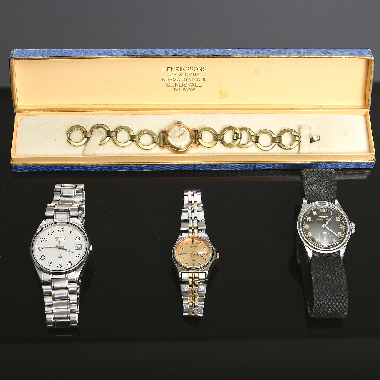 ARMBANDSUR, 4 st, Seiko Quartz, Tissot antimagnetic och Lemania, 1900-tal.