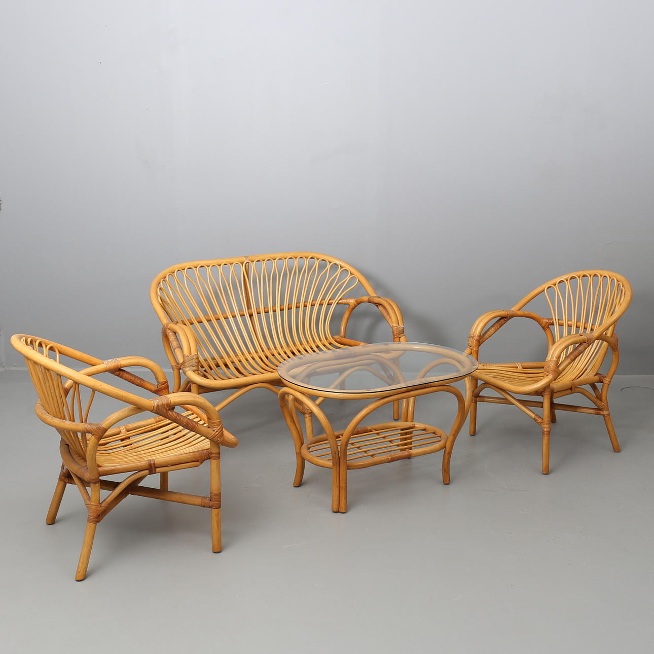 SITTGRUPP, 4 delar, rotting.