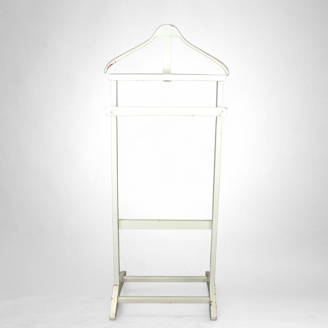 HERRBETJÄNT, bemålat trä, 1900-tal.