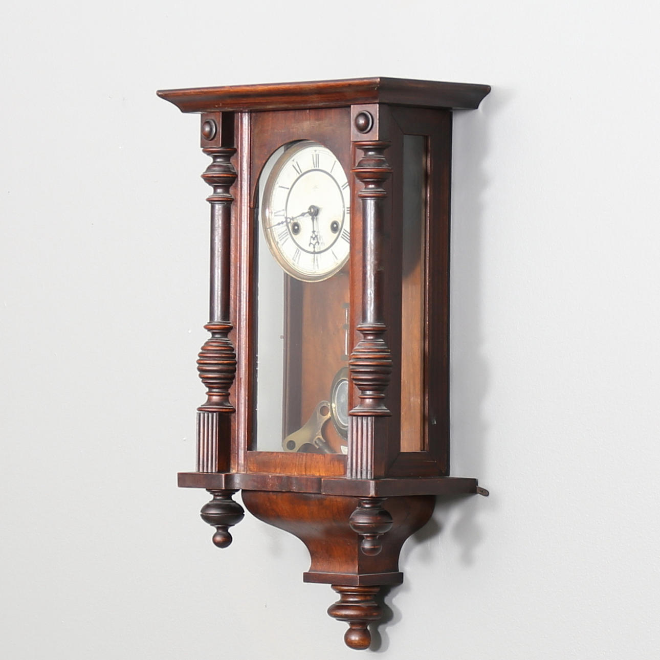 VÄGGUR, Junghans, 1900-talets början, med pendel.