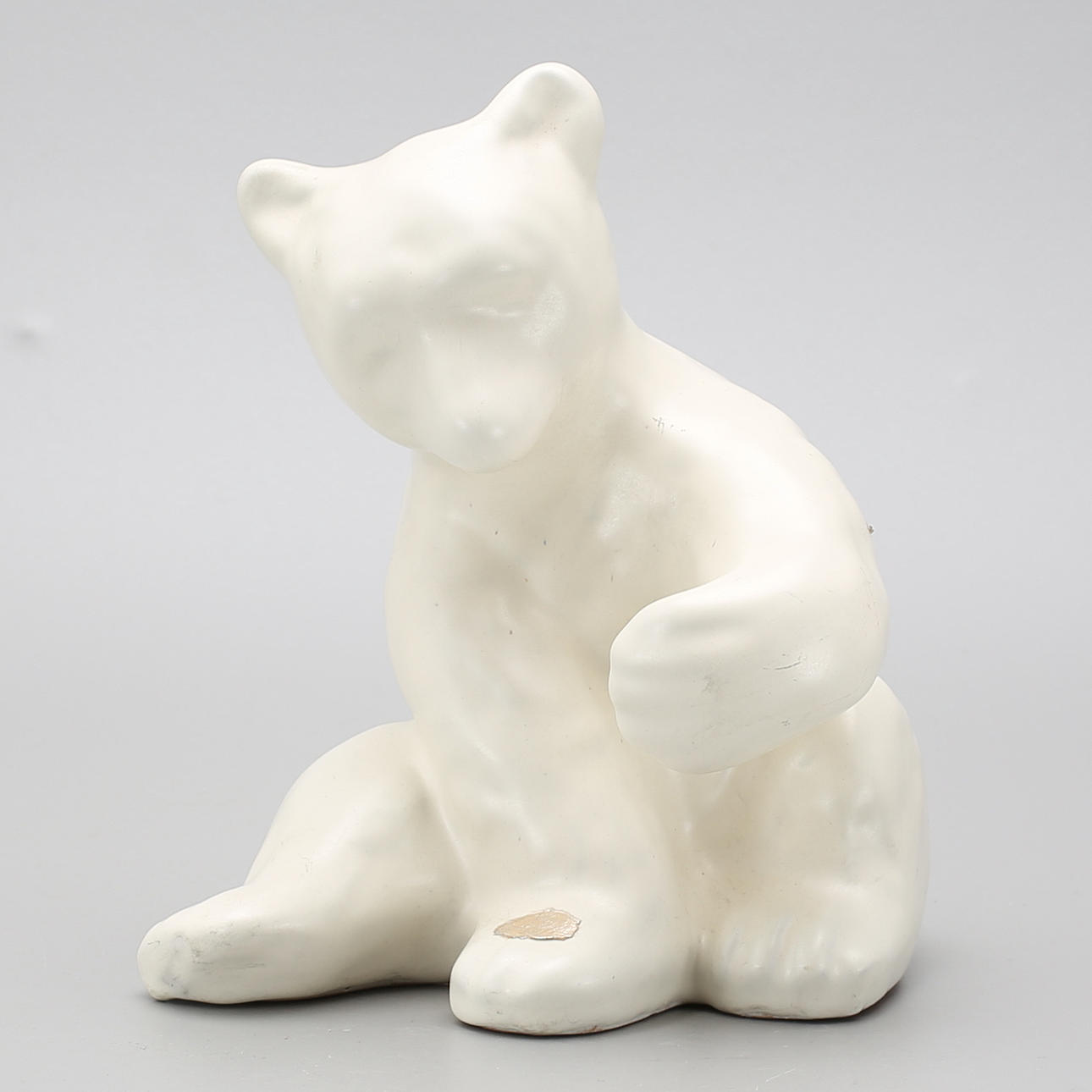 VICKE LINDSTRAND. Björn, keramik, Upsala-Ekeby.