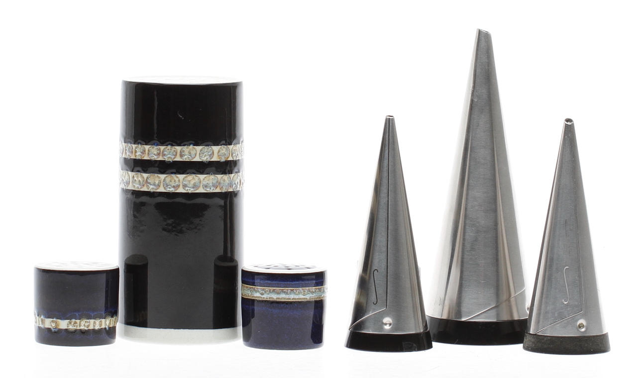 KRYDDUPPSATSER, 6 delar, Gense, Pierre Forsell samt Royal Copenhagen, Fajance.