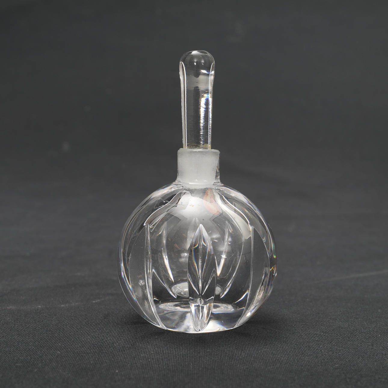 BOTTLE/PERFUME BOTTLE. glass, Orrefors.