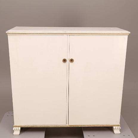 LINNESKÅP, furu, vitt, pardörrar, tidigt 1900-tal.