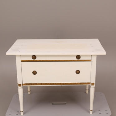 BYRÅ, furu, vit, 2-lådig, 1800-tal.