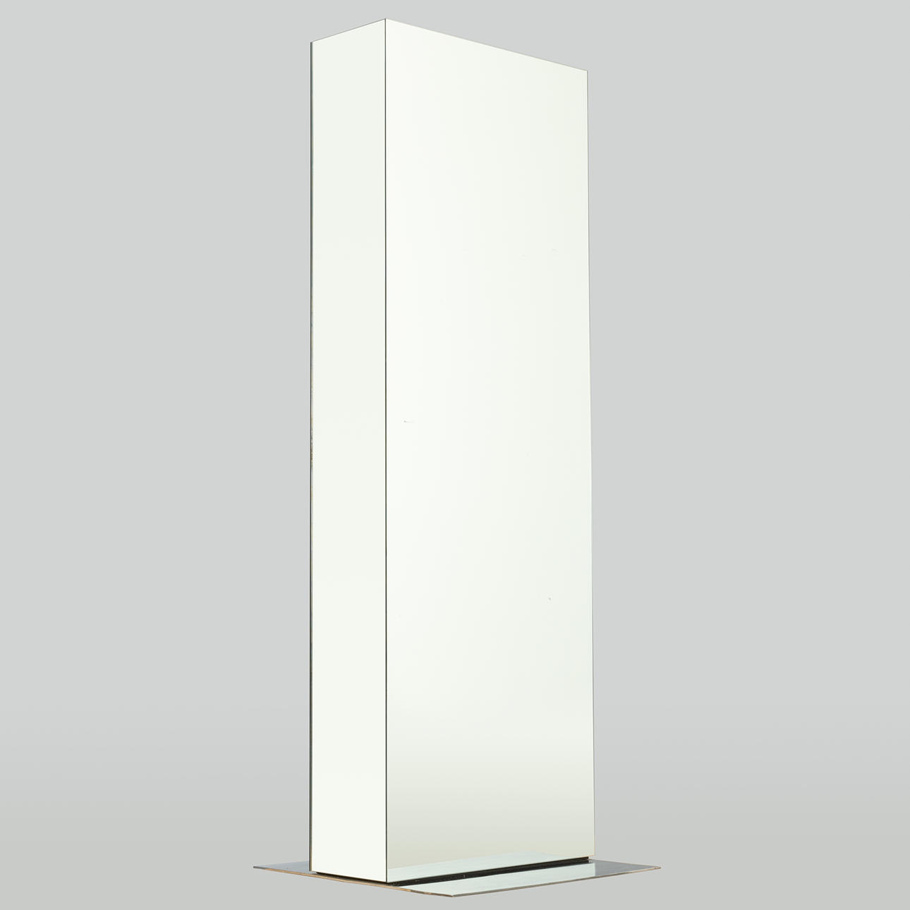 JOAQUÍN CORTES. Habitat. Standing mirror/ mirror column, VIP collection.