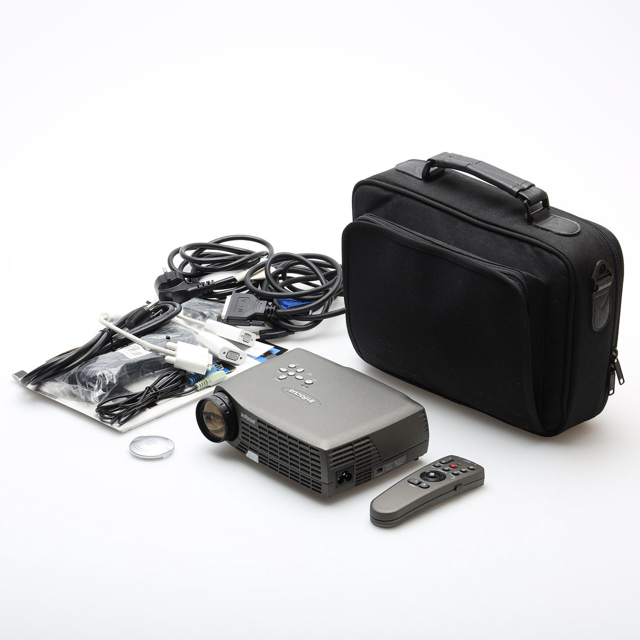 PROJEKTOR, InFocus LP70.