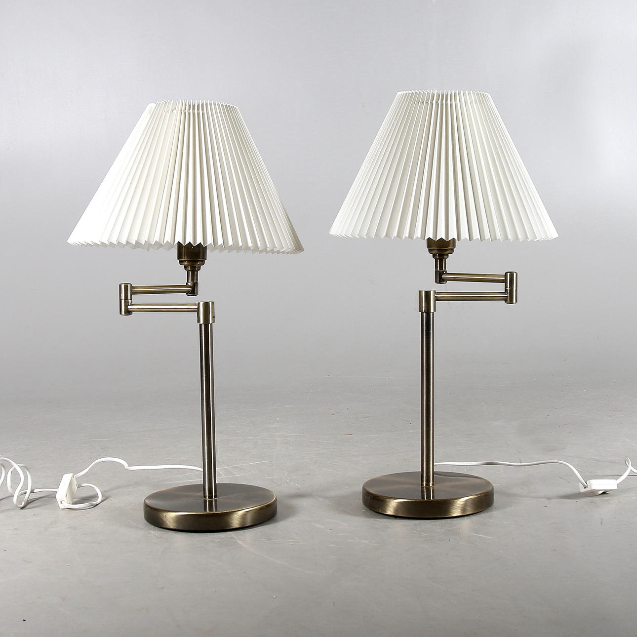 BORDSLAMPOR, ett par, Cottex. 1900-talets andra hälft.