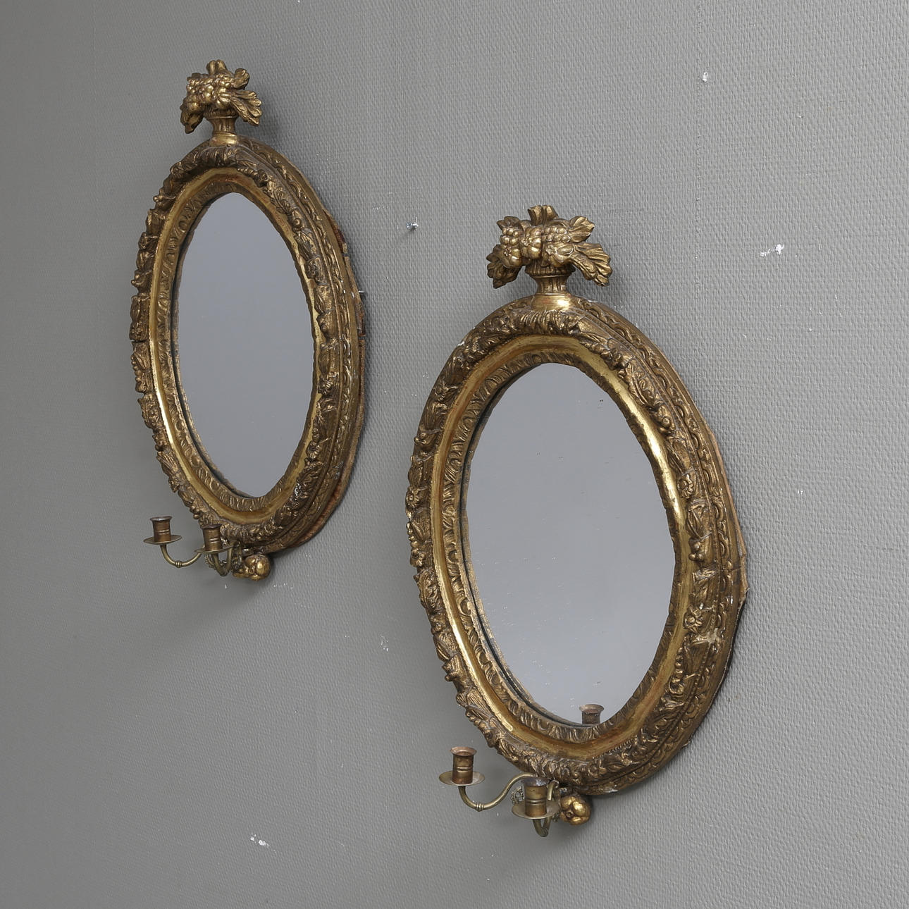 SPEGELLAMPETTER, ett par, 1800-tal.