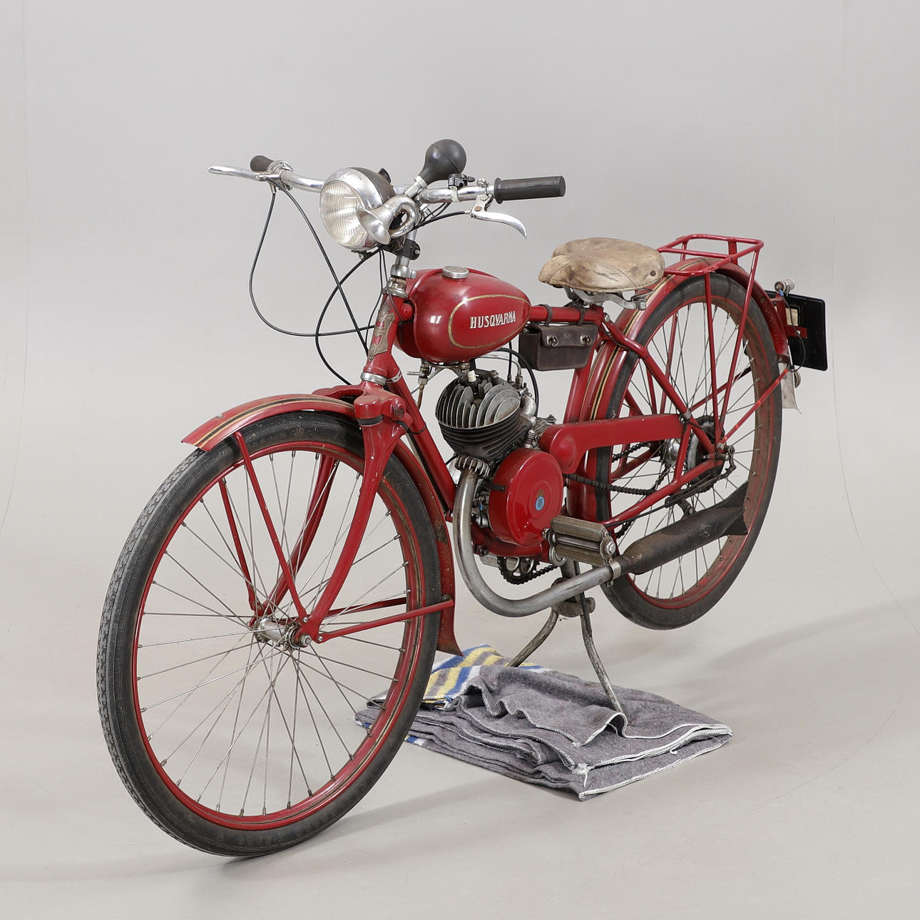MOTORCYCLE, Husqvarna Eagle, 98cc, 1938.