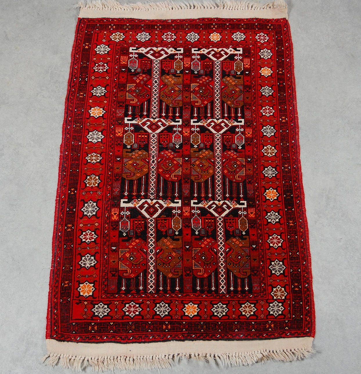 MATTA, Orientalisk, Iran 140 x 87 cm.