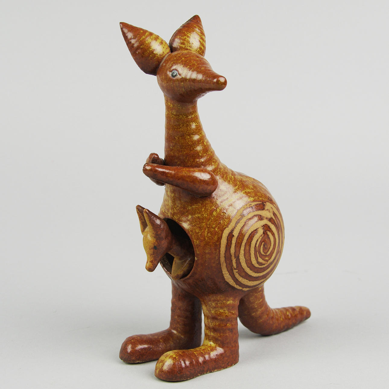 FIGUR, Kænguru med unge, Lisa Larson.