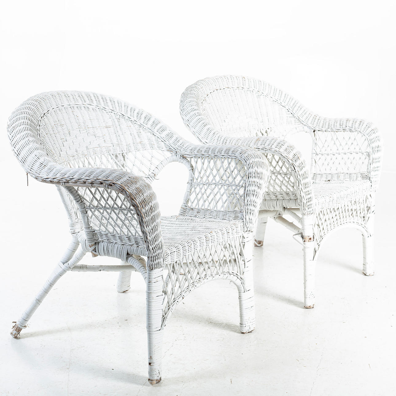 KORGSTOLAR, 1 par, rotting.