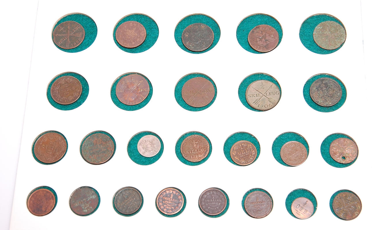MYNT, 25 st 16-1800-tal , skillingar.