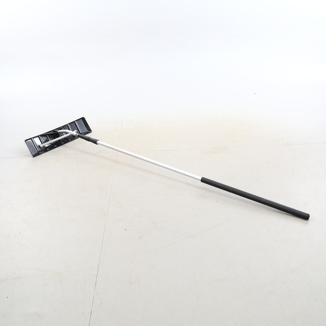 SCHNEESCHABER/SCHNEESCHABER.