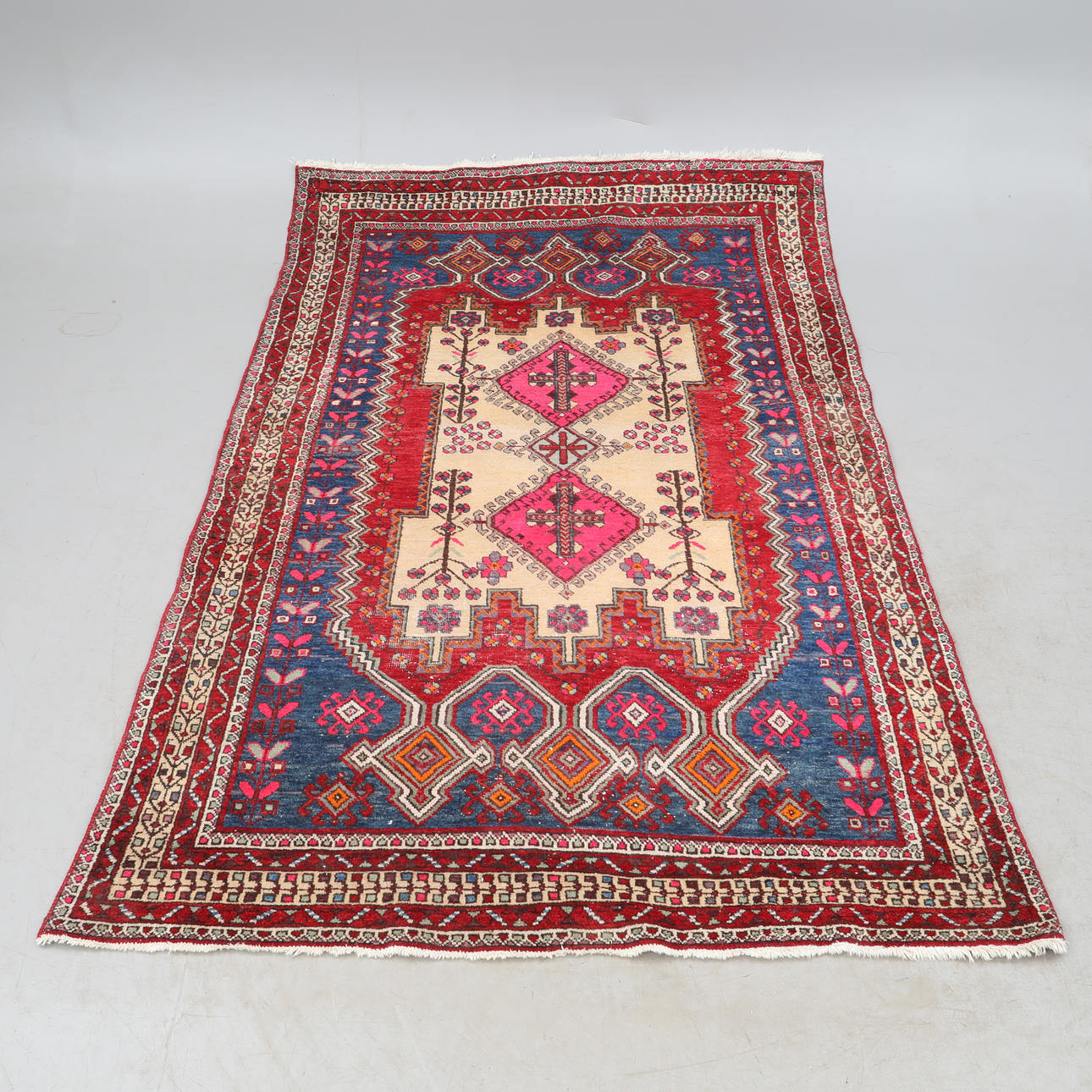 A CARPET, oriental, 220x145 cm.