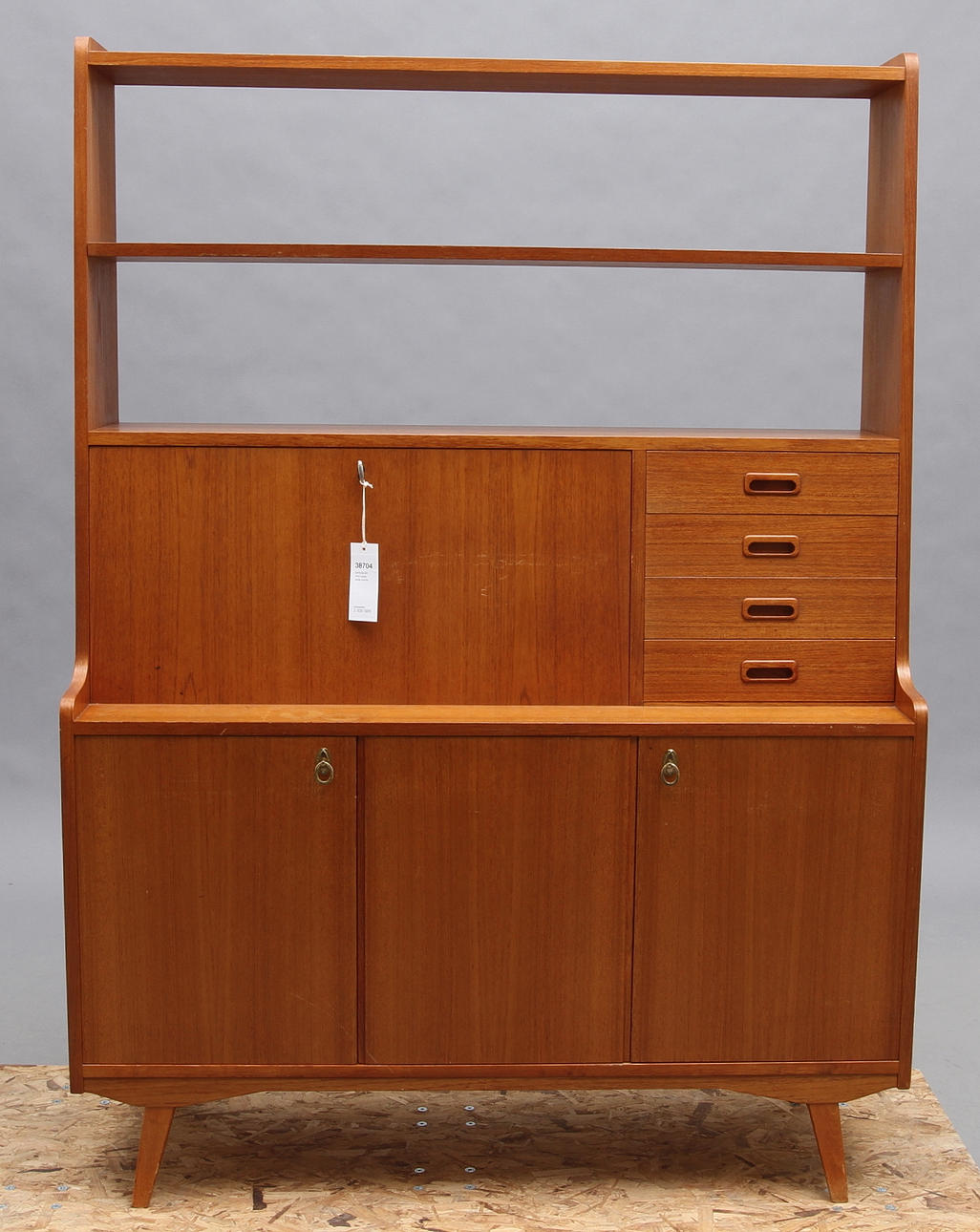 SKRIVSKÅP, 1900-talets tredje kvartal.