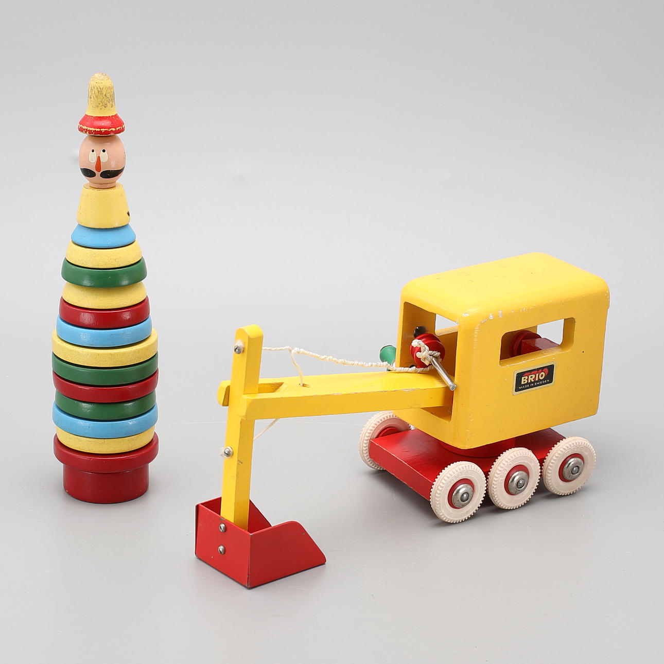 GRÄVMASKIN samt CLOWN, BRIO.