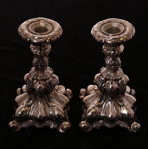 LJUSSTAKAR, ett par, silver, barockstil, A9= 1951.