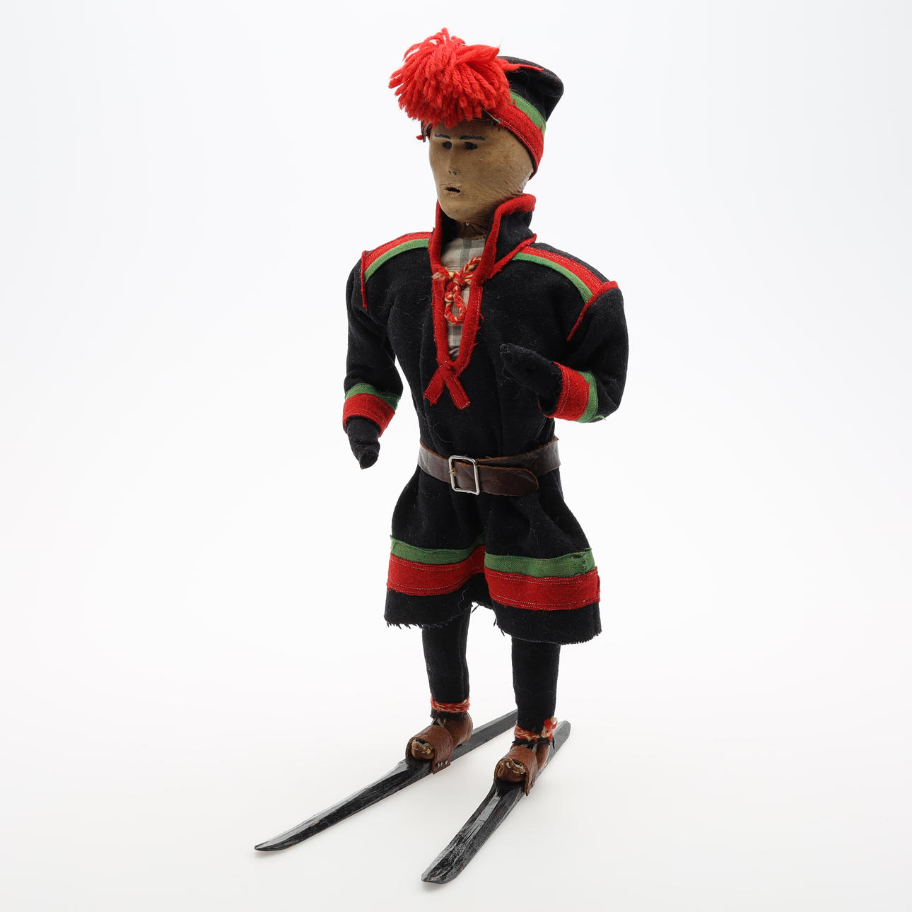 Nukke, saamelainen käsityö, 1900-luku.