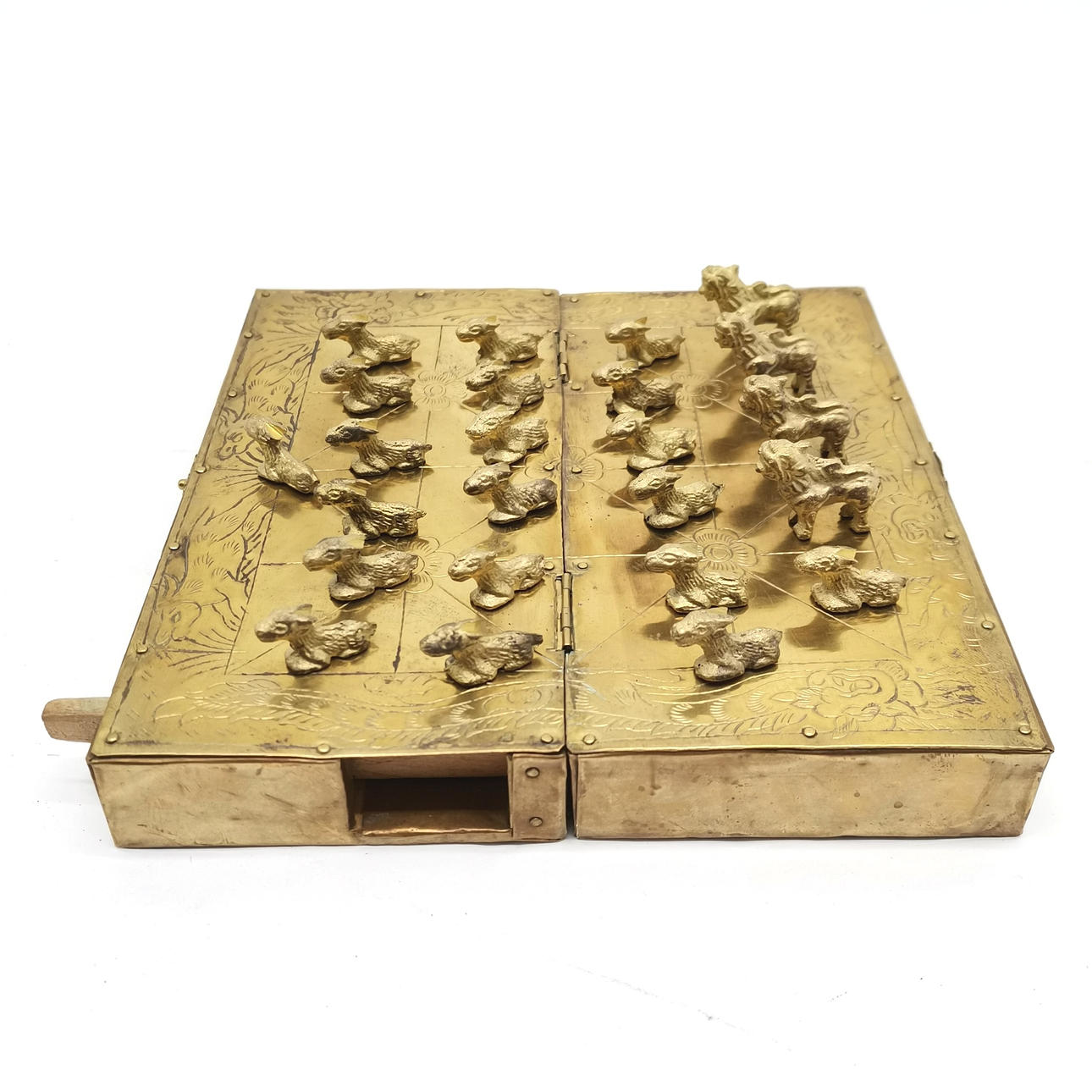 NEPALESE BAGH-CHAL BOARD GAME.