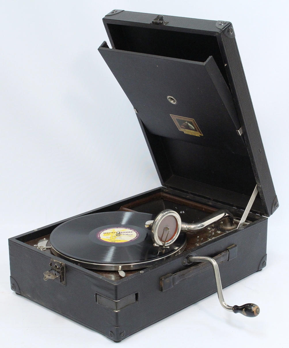 VEVGRAMMOFON, His masters voice.