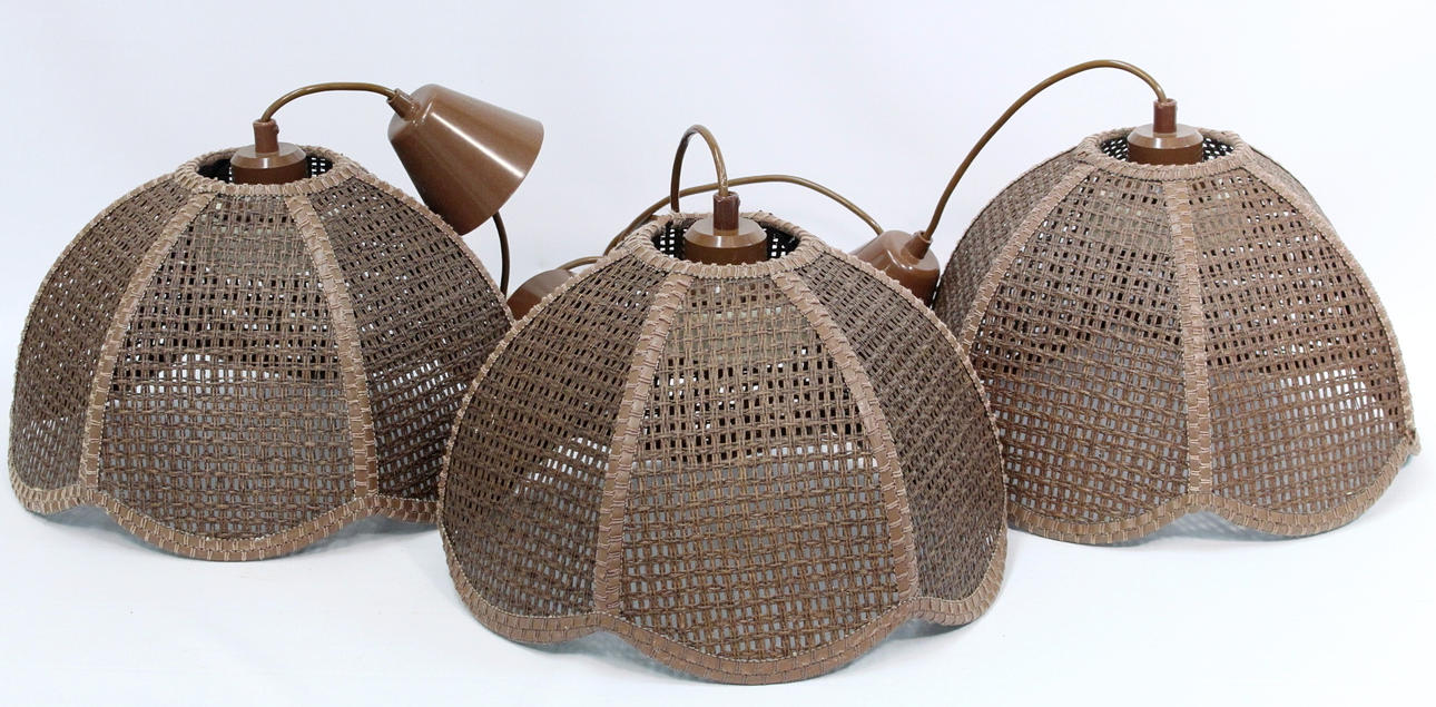 TAKLAMPA, 3 st, rotting, 1970-talet.