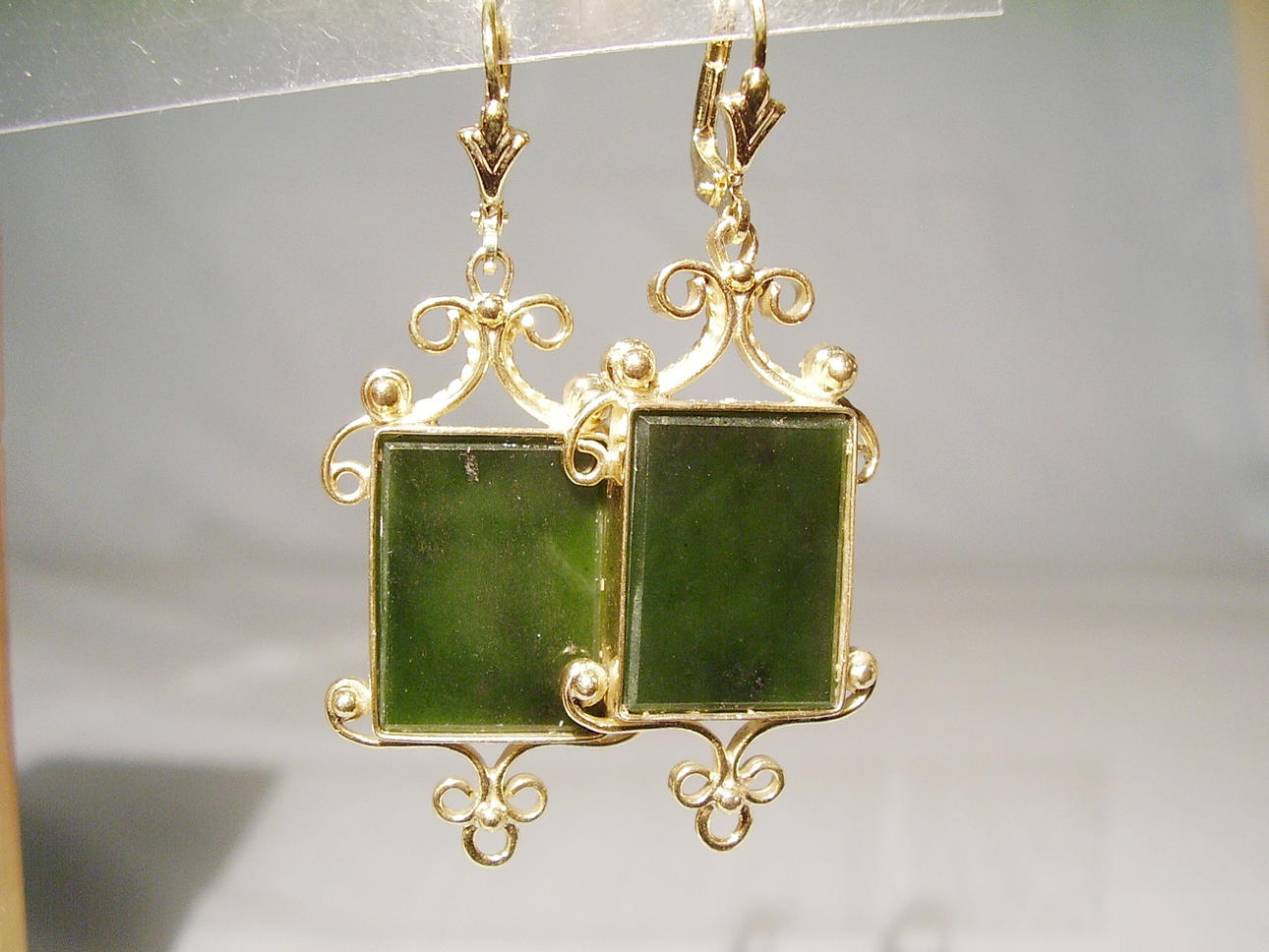 JADE ÖRHÄNGEN handgjorda silver 925 guldpläterade.