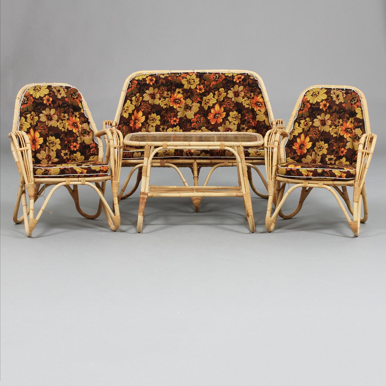 SOFFGRUPP, 4 st, 1900-talets andra hälft.