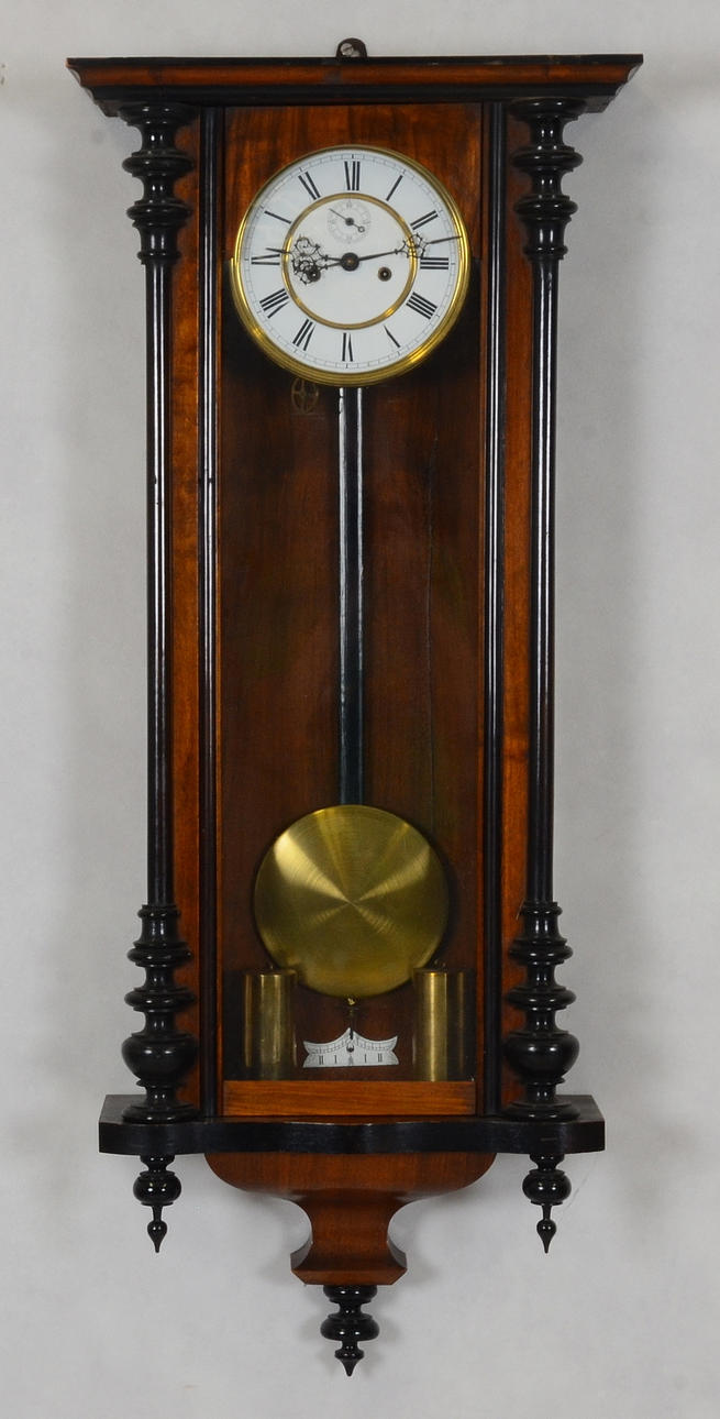 VÄGGUR 'lodregulator', nyrenässans, sekelskiftet 1900.