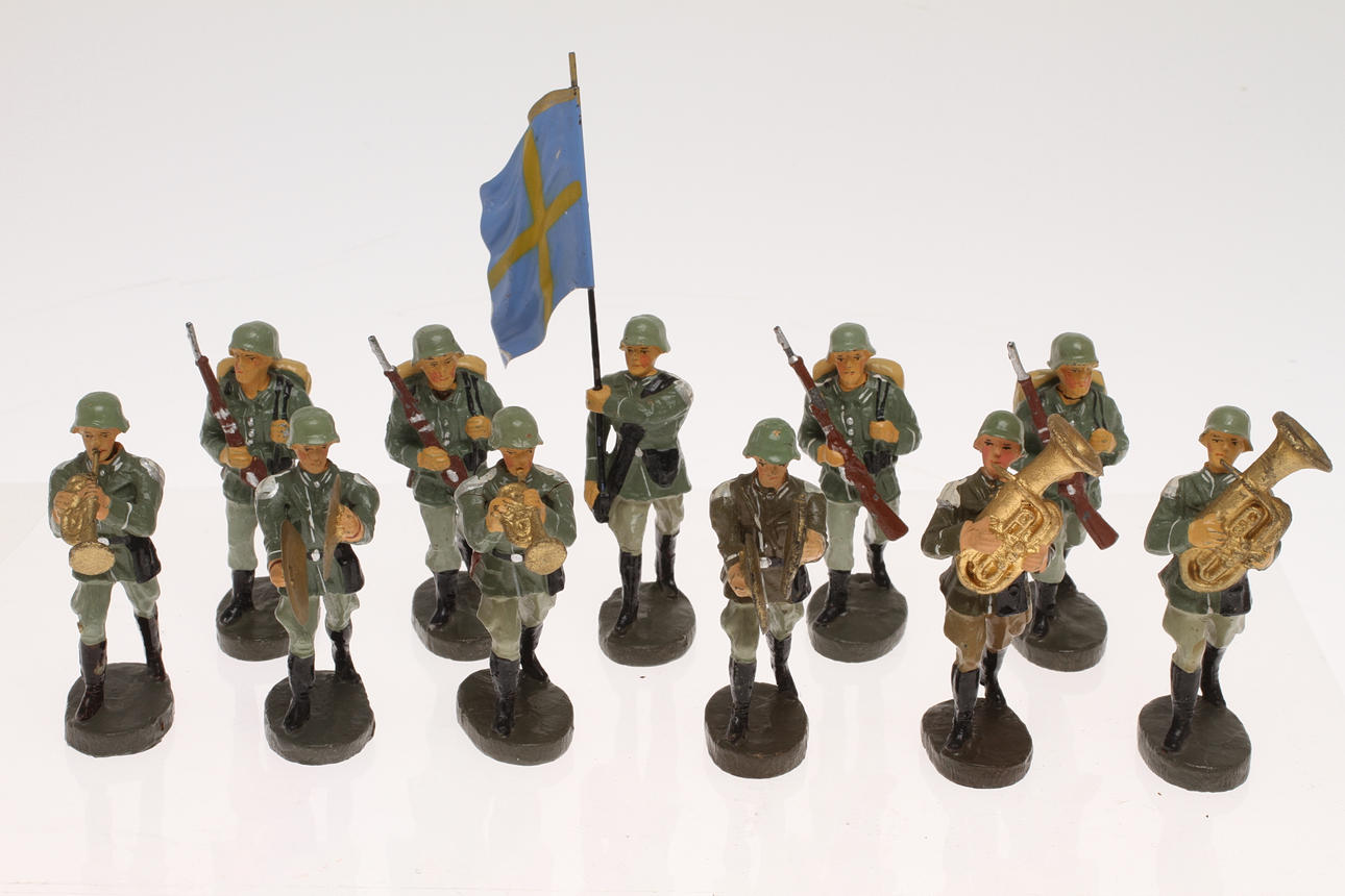 ELASTOLIN tyska 11 marscherande och musikkår i massa. 1900-talets första hälft.