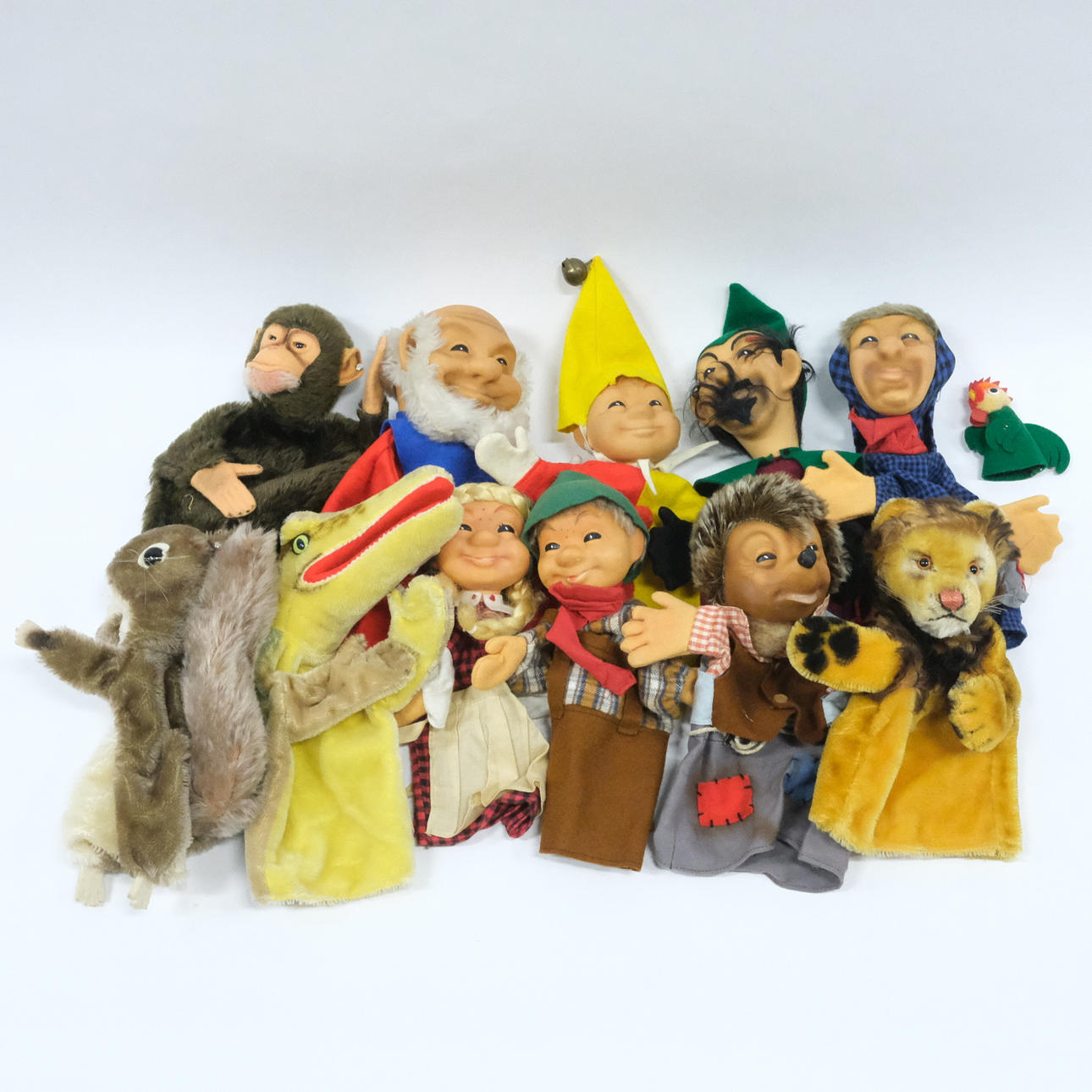 HANDPUPPEN, STEIFF, ELF STÜCK.