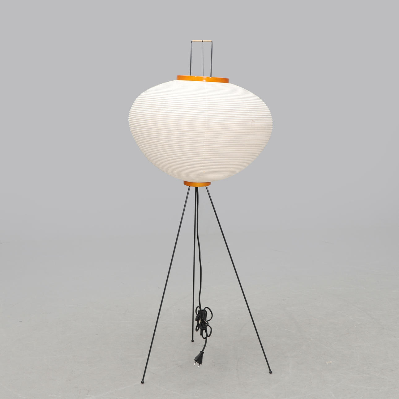 ISAMU NOGUCHI. Gulvlampe, „Akari 10A“, til Vitra, moderne.