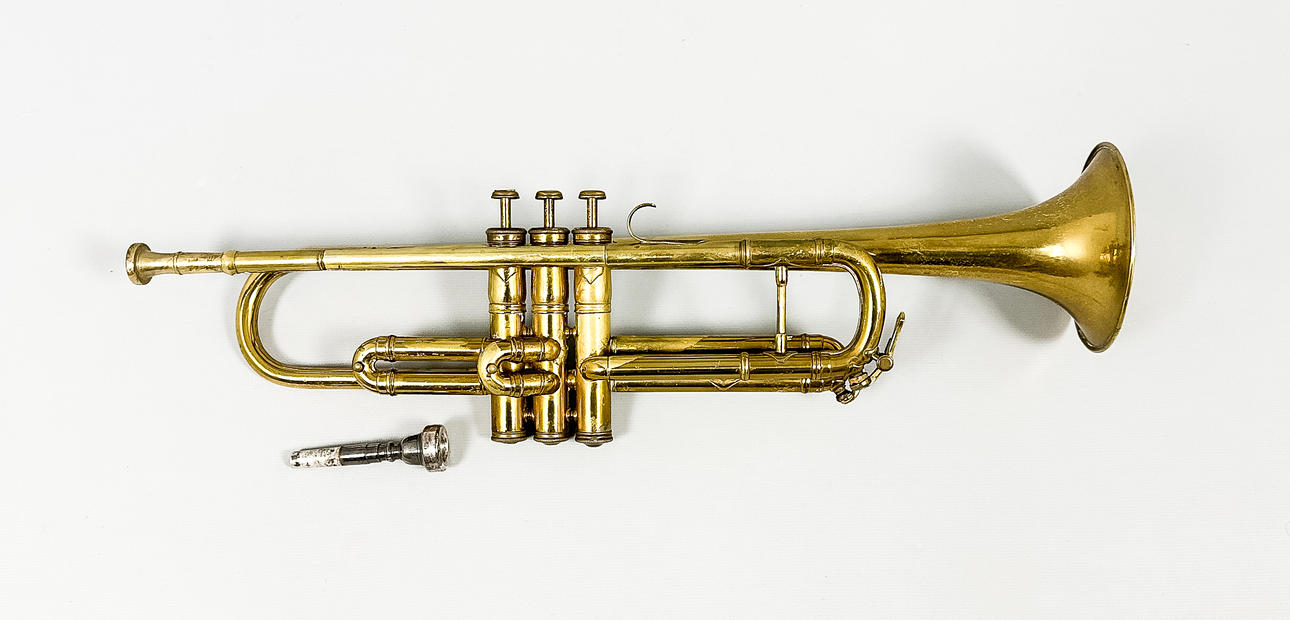 TROMPETA, metal, Besson, Inglaterra.