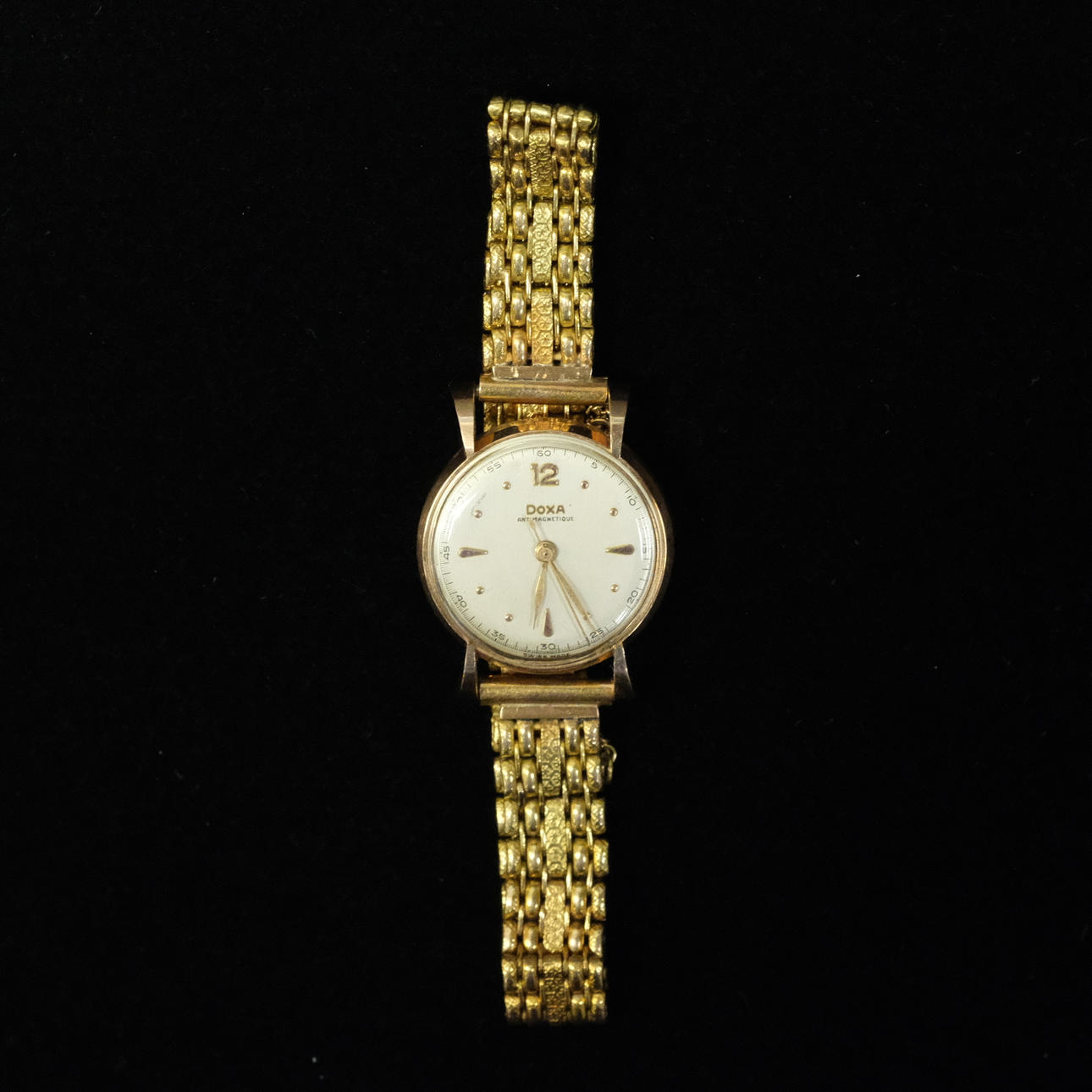 WRISTWATCH, DOXA, 14K GOLD.