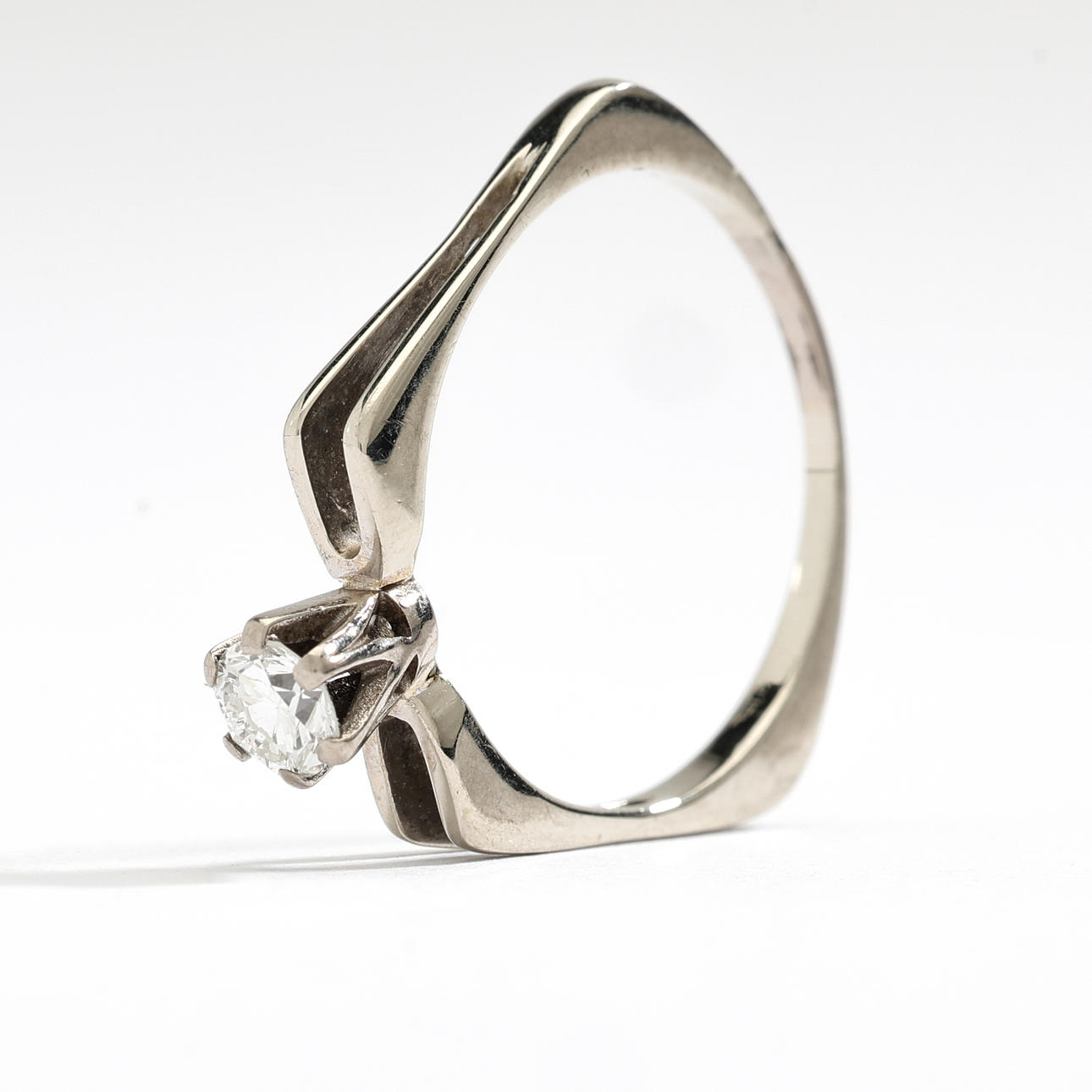 RING 18K vitguld, diamant 0.35 ct, TW/VS.