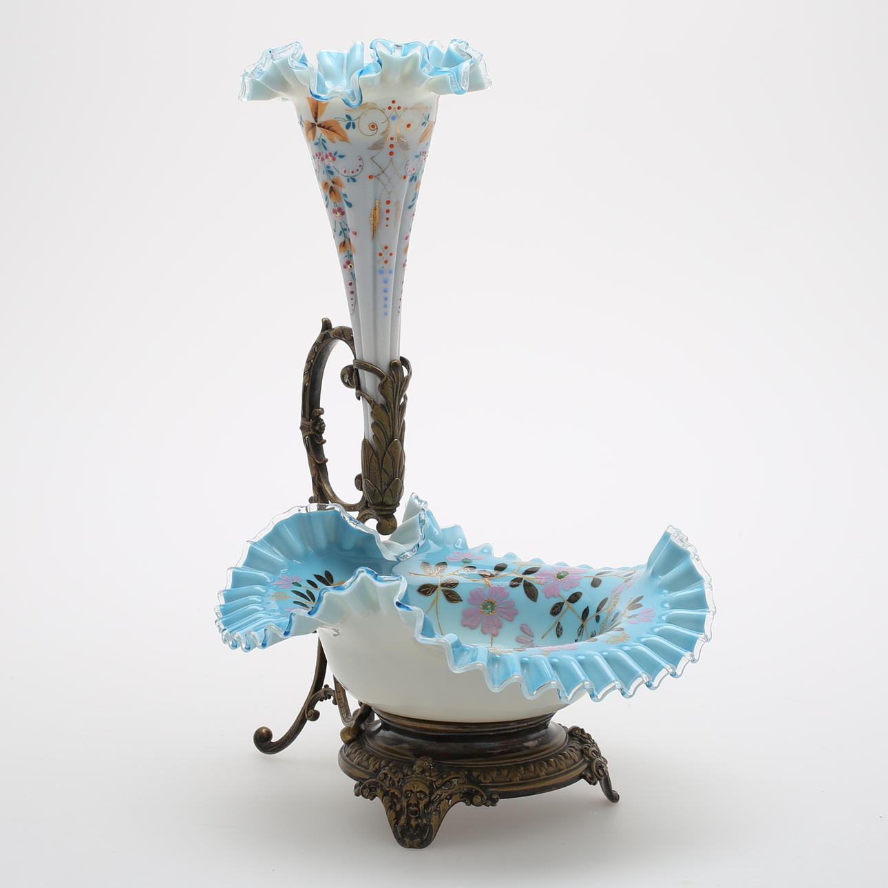 SKÅL och VAS på fot, veckat och målat glas i metallställning, sekelskiftet 1800/1900.