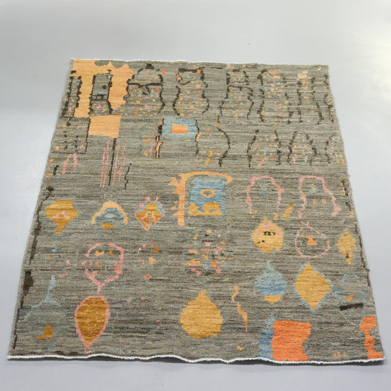 HANDKNUTEN MATTA. BERBER MARAKESI.