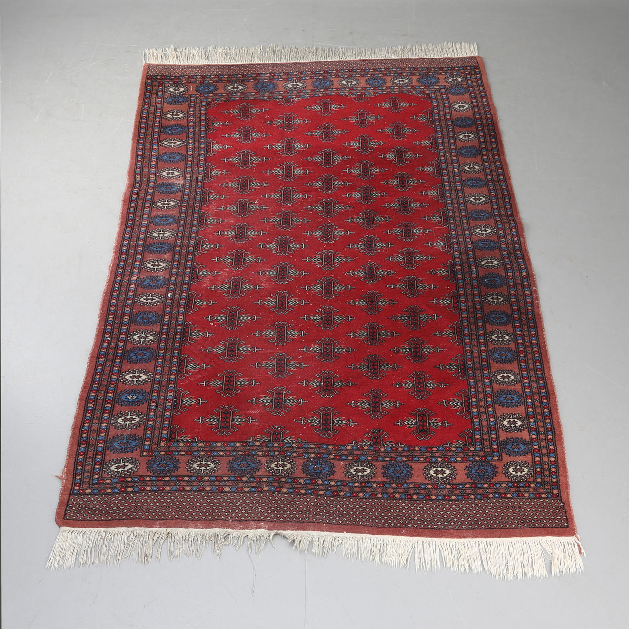 MATTA, 115 x 170 cm, Pakistan.