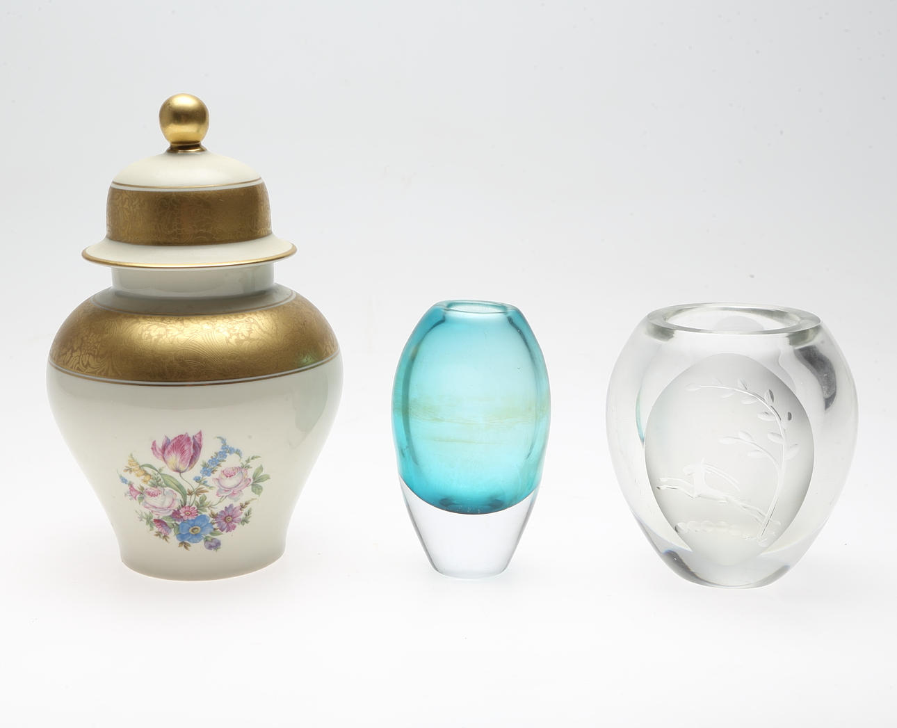 GLASVASER, två stycken, URNA, Rosenthal.