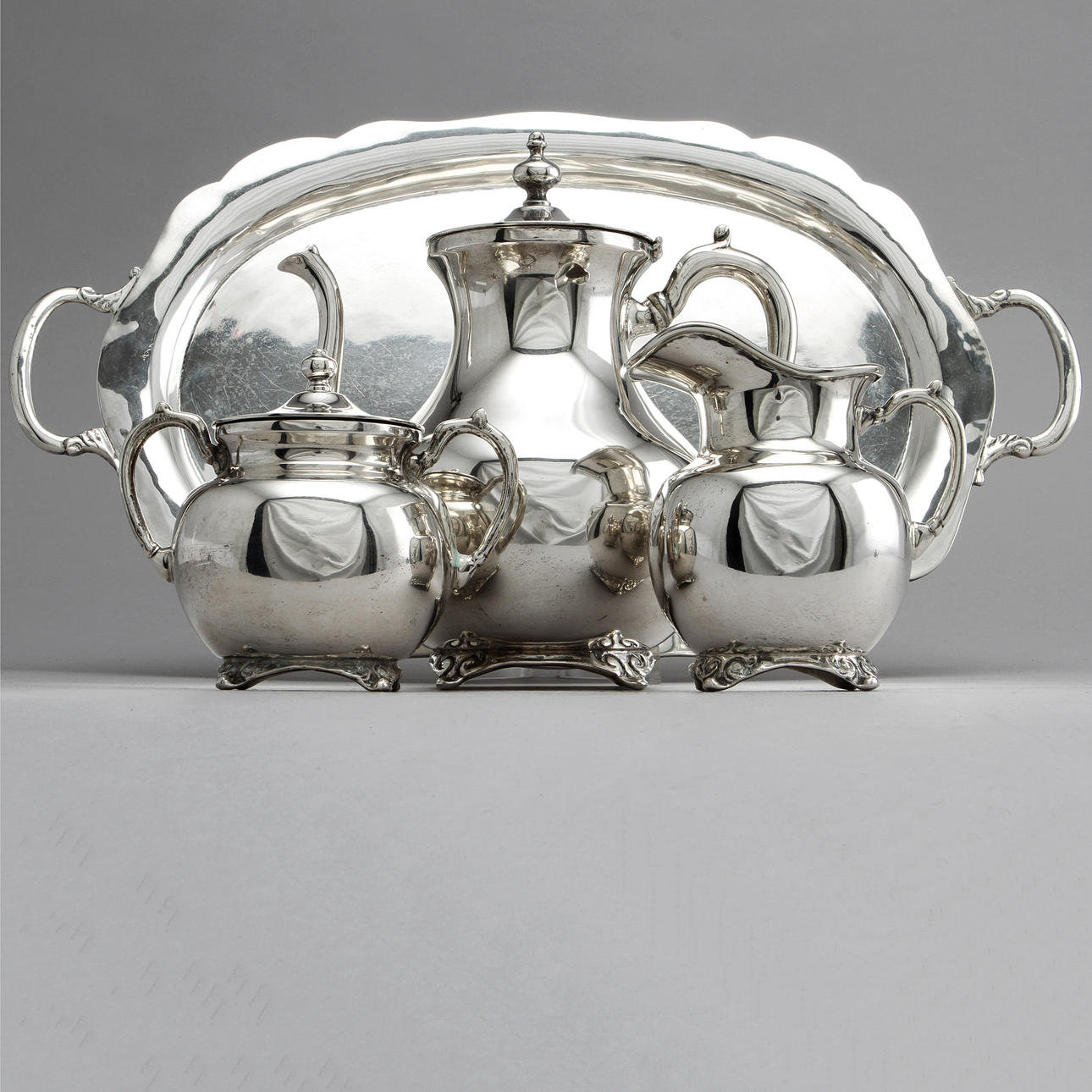 KAFFEUPPSÄTTNING, silver, 4 delar. Vikt 2162 g.