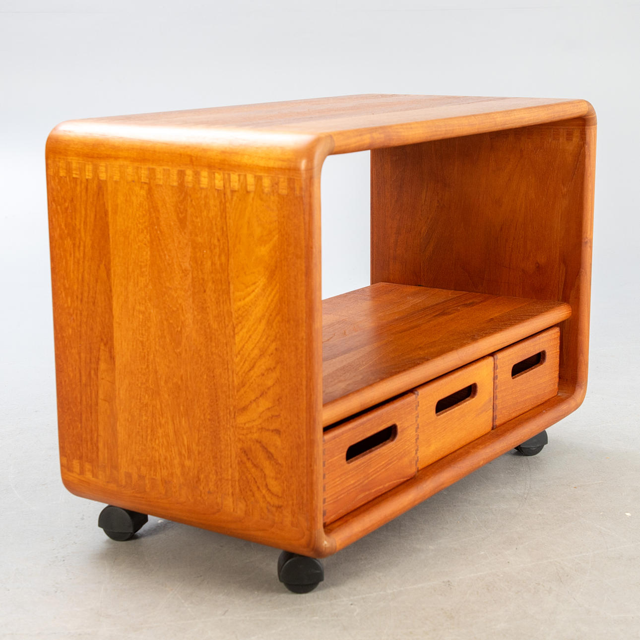 HiFi/TV-möbler i teak.