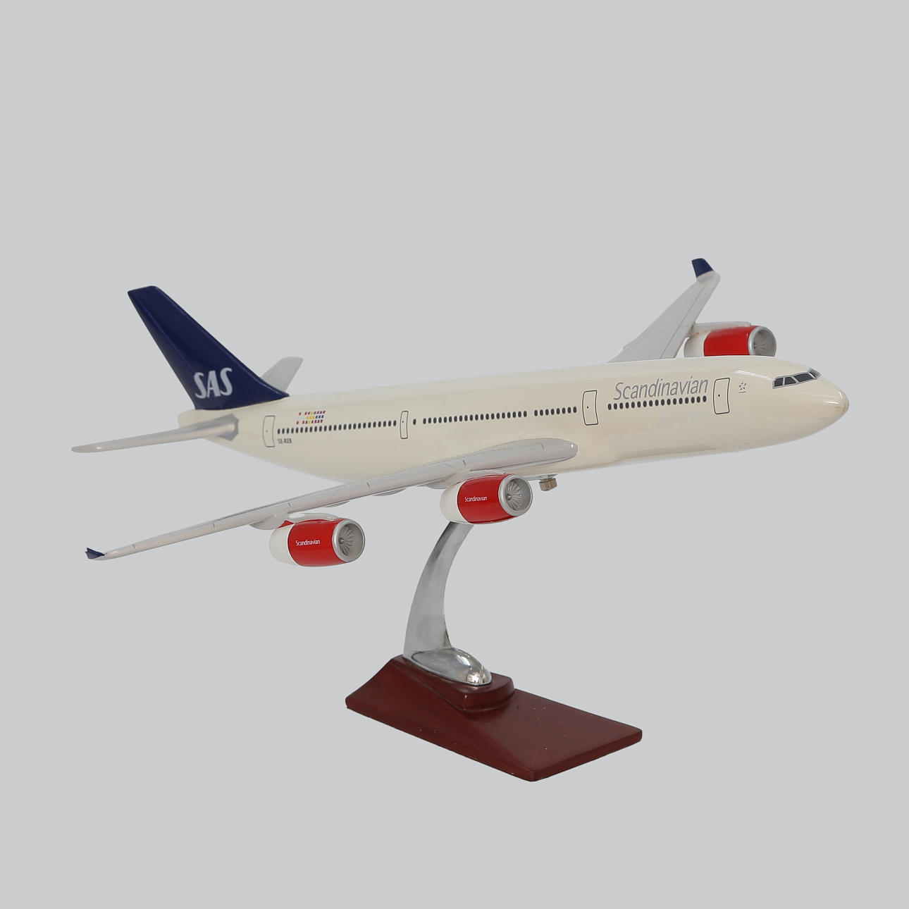 FLYGPLAN "SAS", PLÅT, MODELLFLYGPLAN, 1900-TAL.