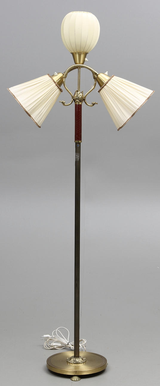 GOLVLAMPA, 1900-talets andra hälft.