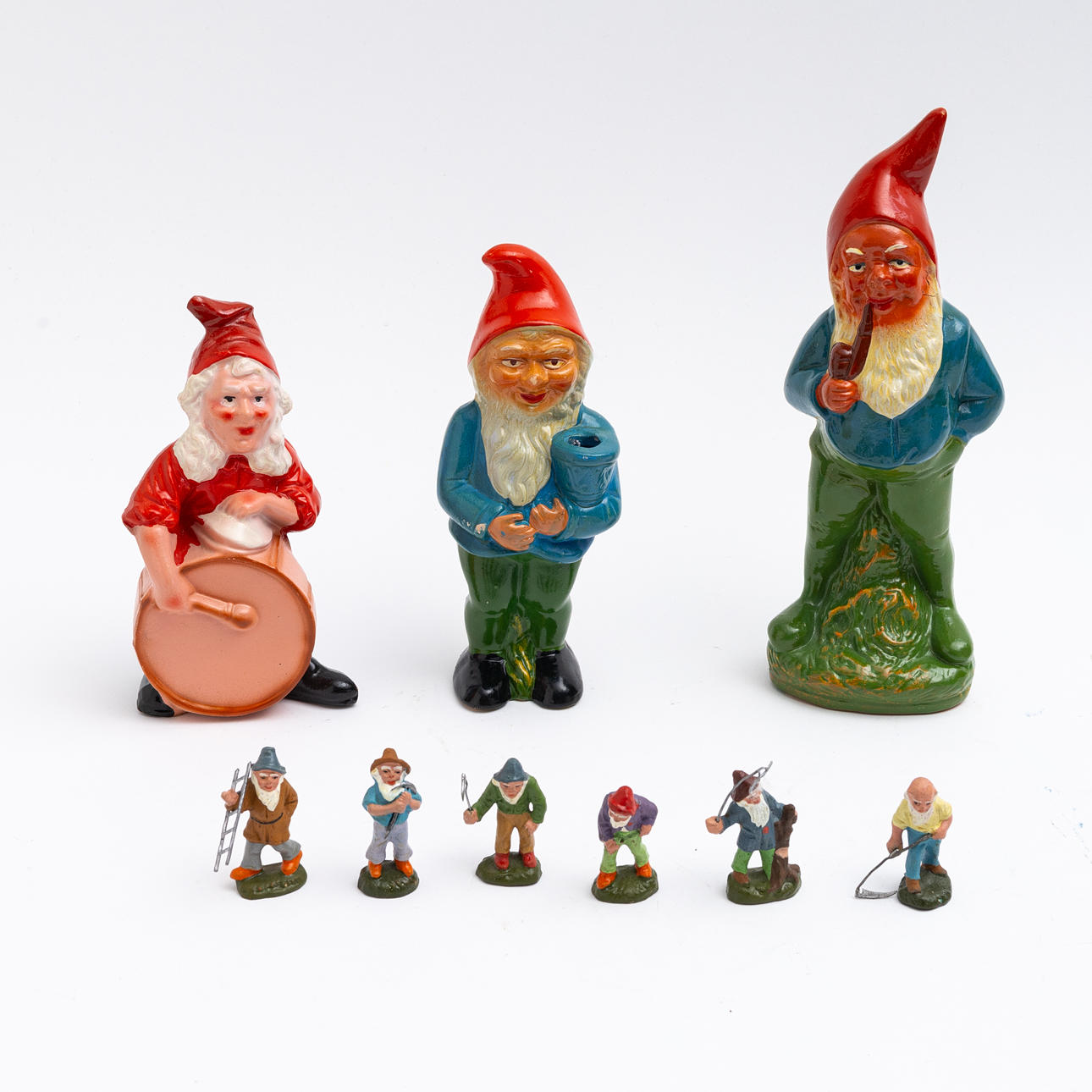 TOMTAR 3+6 pcs mid 20th century, including Balzer U.Bock, ceramic and elastolin.