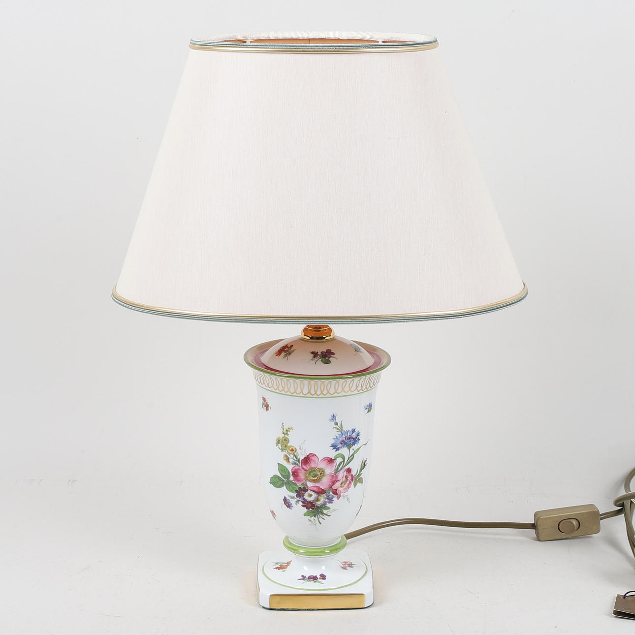 BORDSLAMPA, porslin, Le Porcellane.