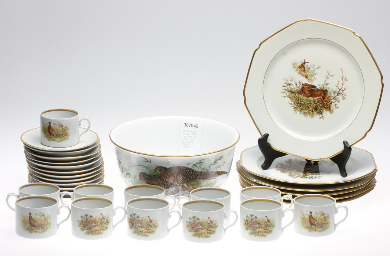 SERVISDELAR, 31 delar, porslin, motiv med olika viltarter. Vista Alegre samt Franklin Porcelain.