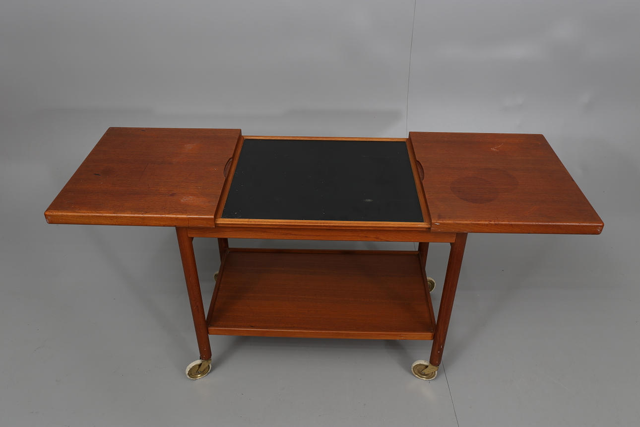 SERVERINGSVAGN, teak, Danmark, 1950-tal.