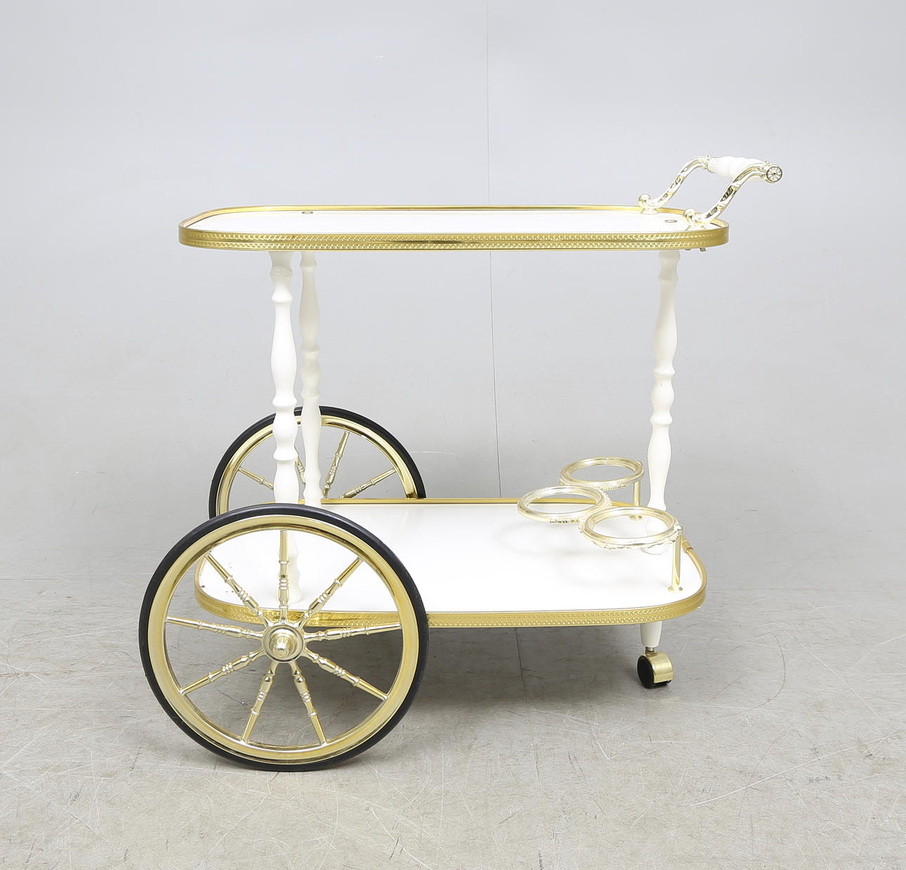 SERVERINGSVAGN, 1900-talets andra hälft.